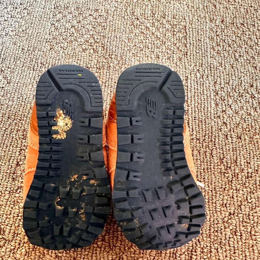 New Balance Kids Coral Sneakers - Picture 5 of 7